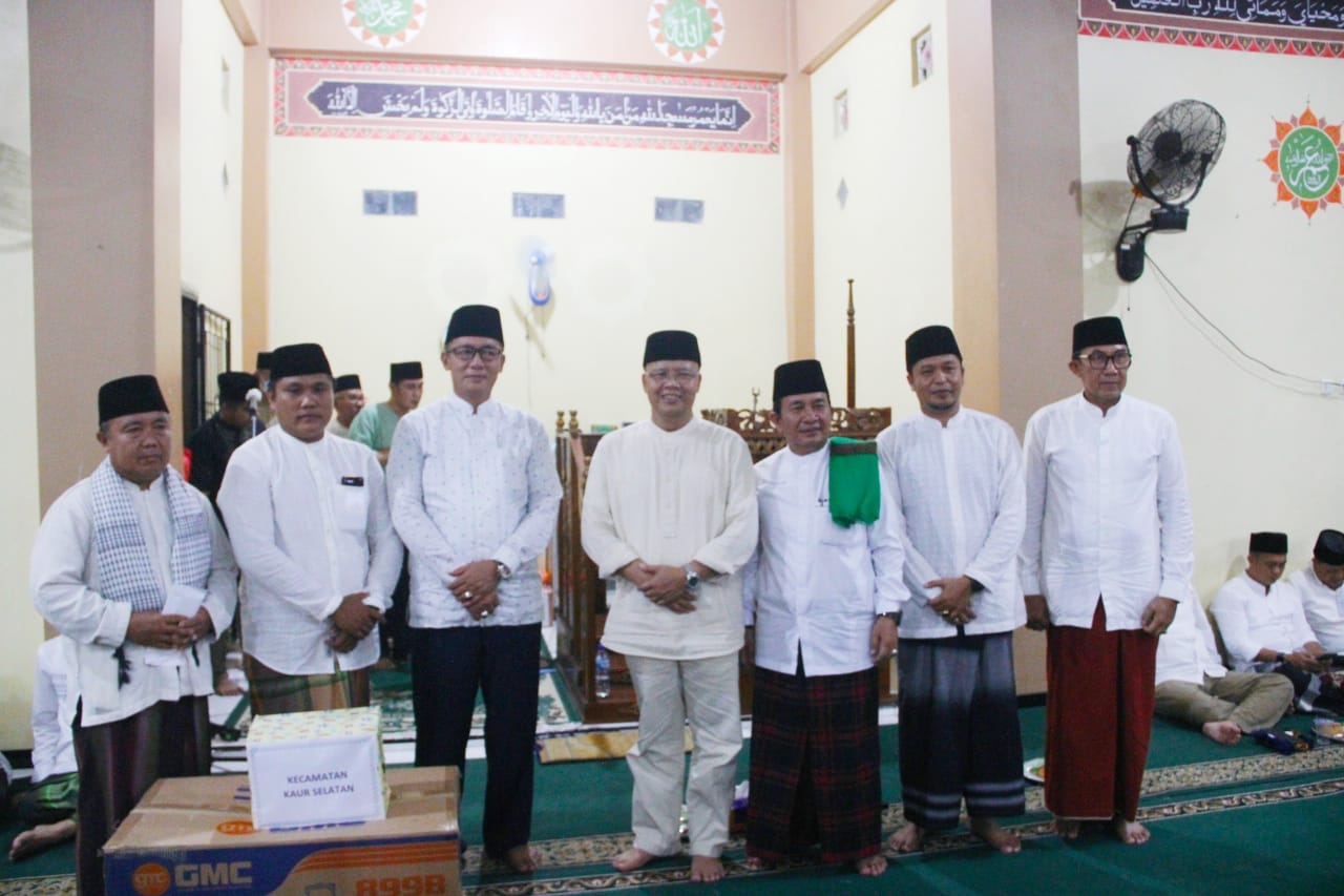 Safari Ramadhan, Gubernur Rohidin Kunjungi Bengkulu Selatan