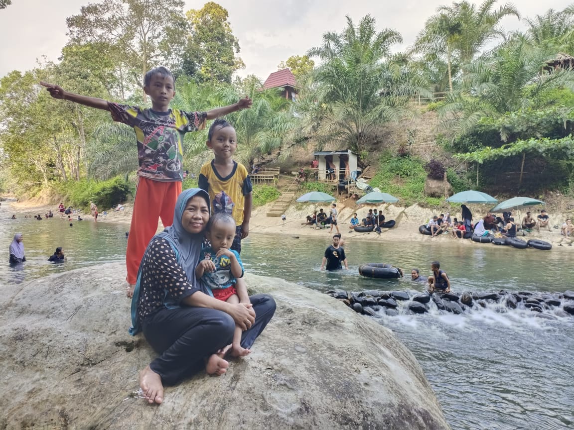 Air Terjun Napal Jungur, Wisata Pilihan Mandi Bersama Keluarga